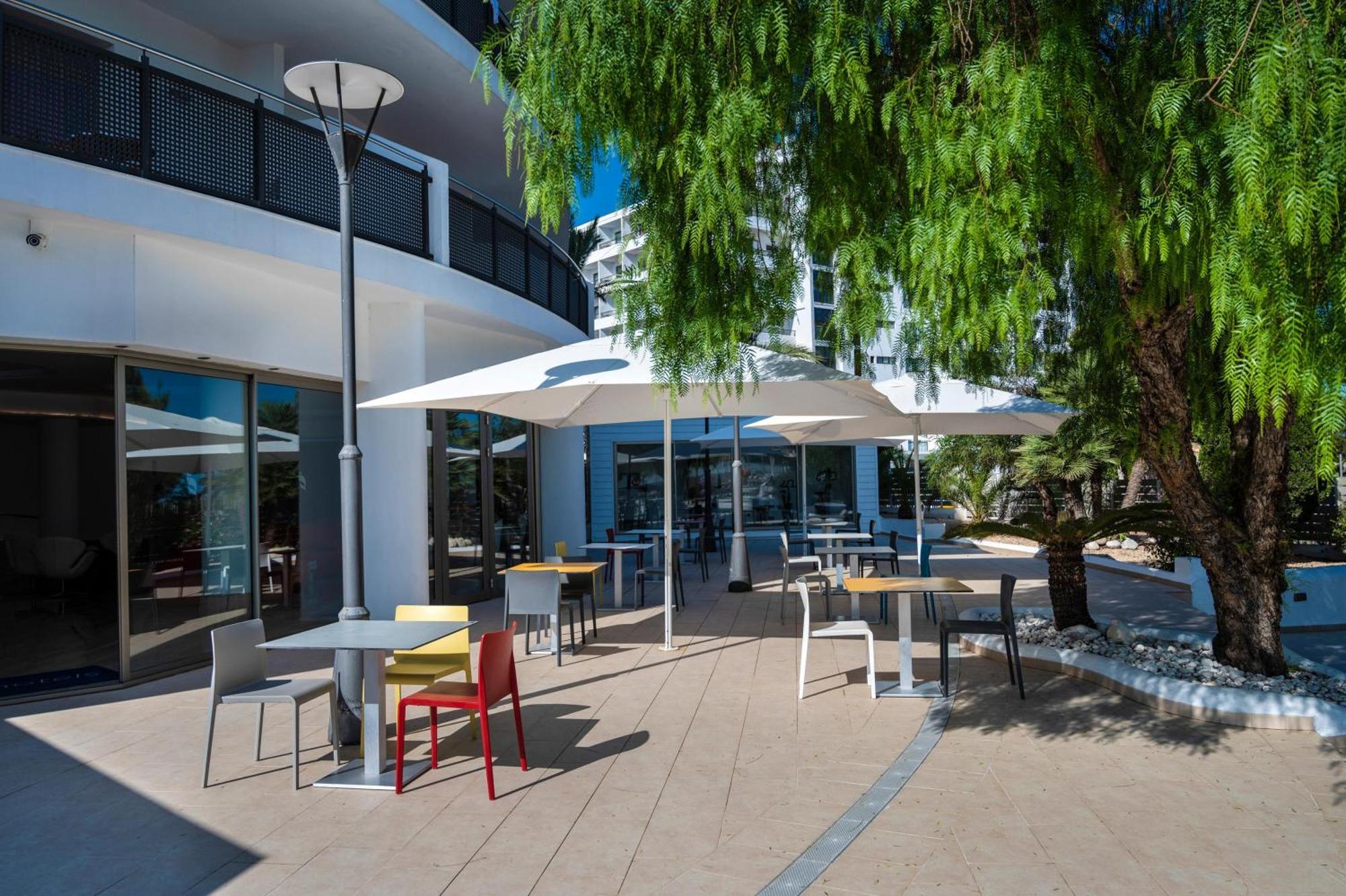 Thb Ocean Beach - Adults Only San Antonio  Exterior foto
